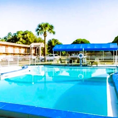 Oyo Hotel Mustang Silver Spring Fl Silver Springs Buitenkant foto