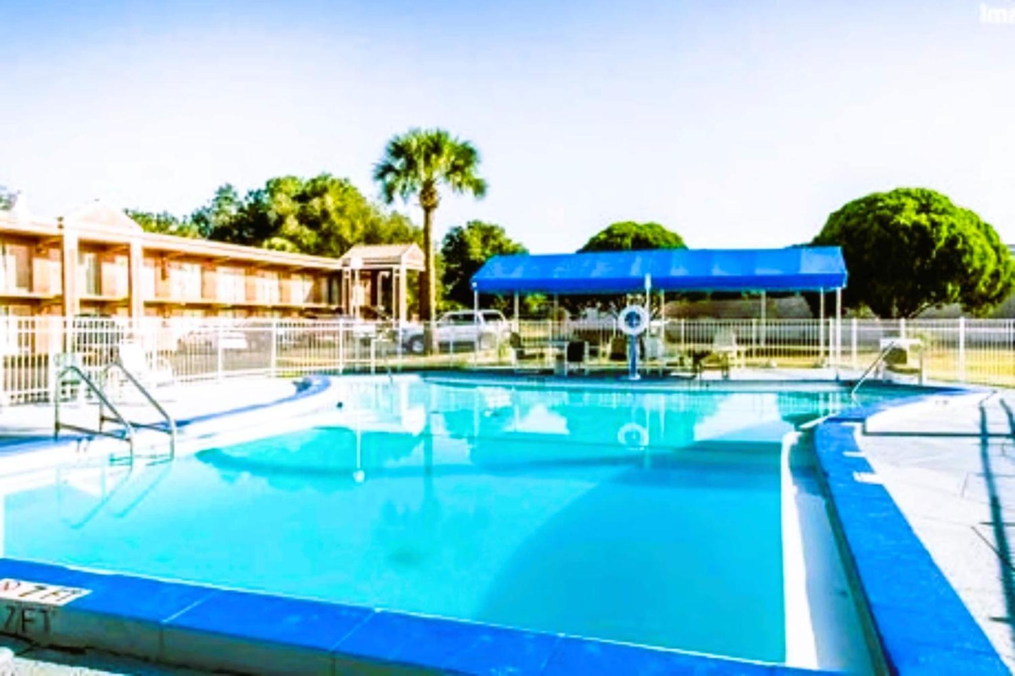Oyo Hotel Mustang Silver Spring Fl Silver Springs Buitenkant foto