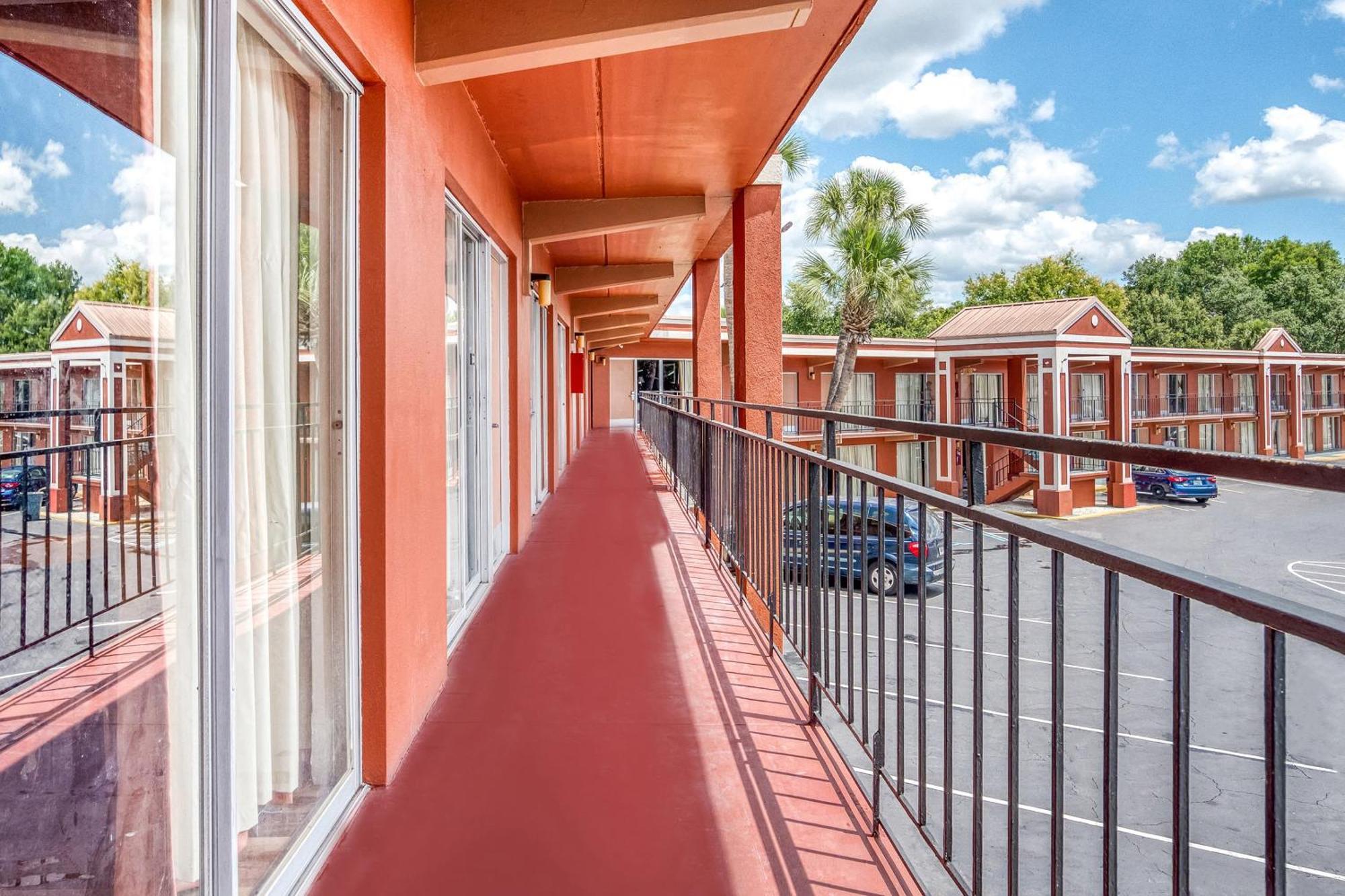 Oyo Hotel Mustang Silver Spring Fl Silver Springs Buitenkant foto