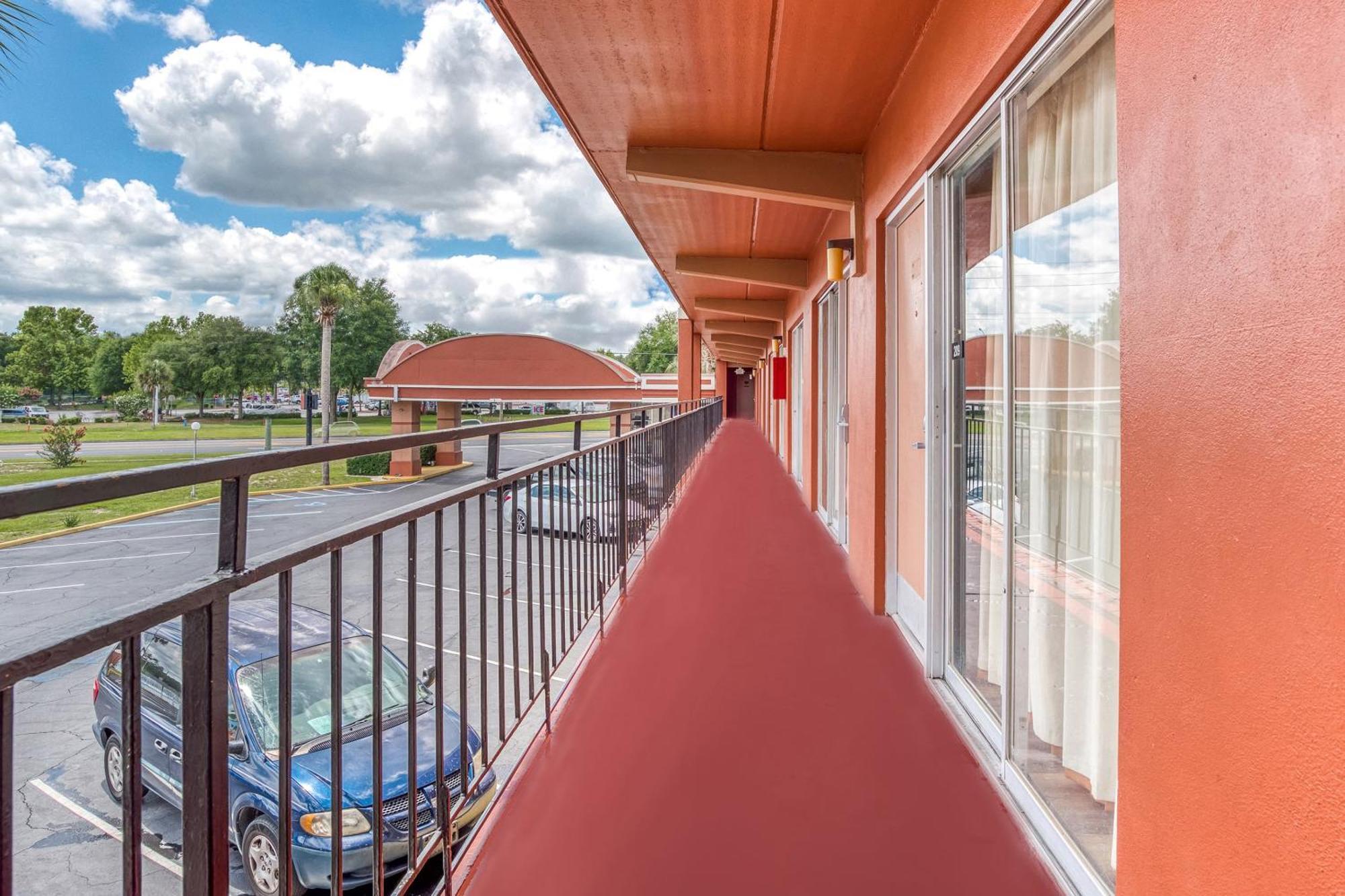 Oyo Hotel Mustang Silver Spring Fl Silver Springs Buitenkant foto